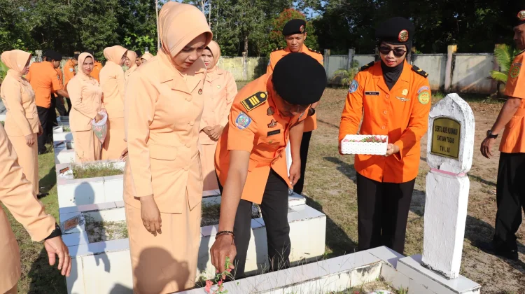Sambut Hut ke 54, KPP SAR Natuna Ziarah ke TMP Ranai