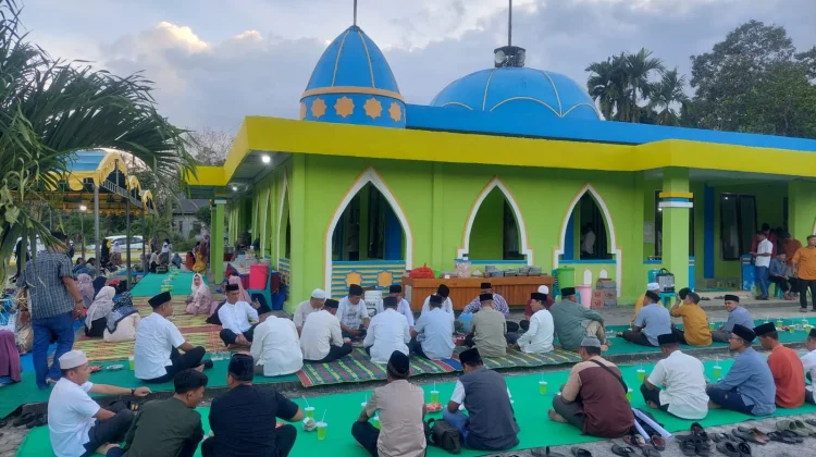 Bupati Natuna Ajak Masyarakat Makmurkan Masjid, Safari Ramadhan di Desa Air Lengit