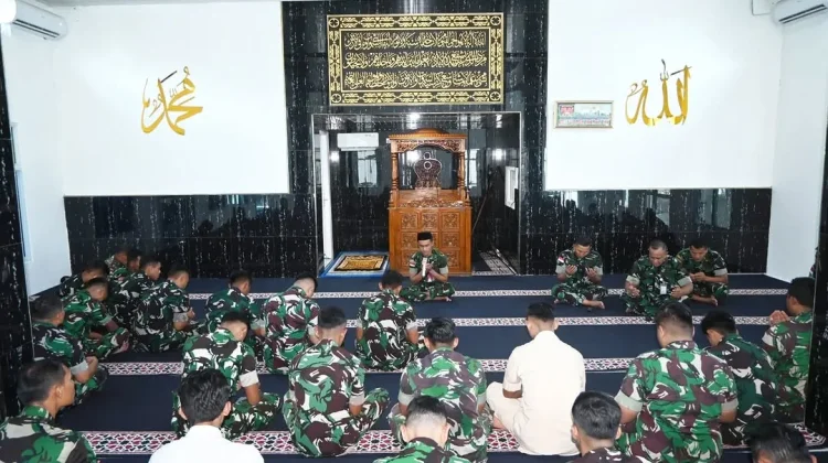 Ibadah Pagi Perkuat Semangat Personel Lanud RSA Natuna