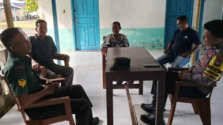 Babinsa Kelurahan Sabang Barat Bersama Warga Bahas Kamtibmas jelang Idul Fitri