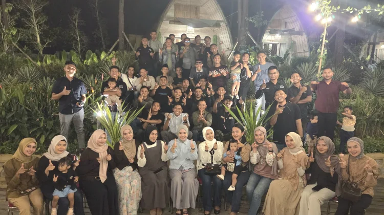 Zeni Tempur AD Setengar Lakukan Buka Bersama Anggota