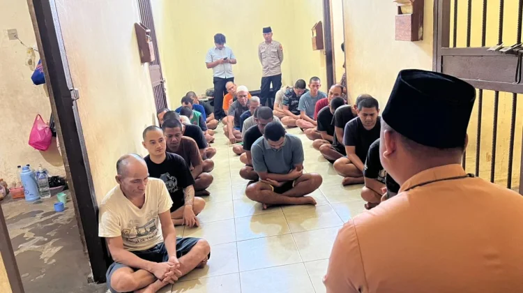 Satbinmas Polres Natuna Gelar Da’i Kamtibmas Bagi Tahanan