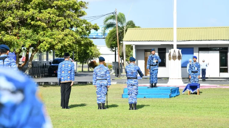 Danlanud RSA Pimpin Upacara Bendera 17-an