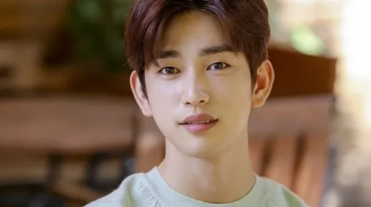 Prak Jinyoung Akan Comeback Bulan Mei