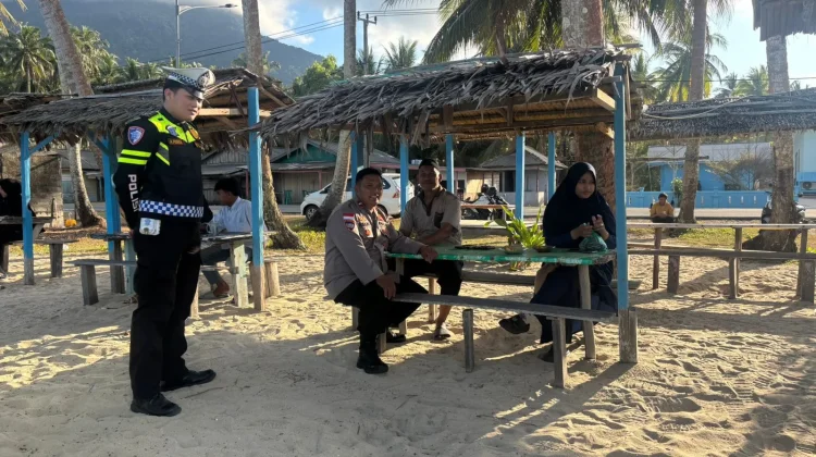 Pos Pam Pantai Tanjung Intensifkan Patroli dan Imbauan Keselamatan