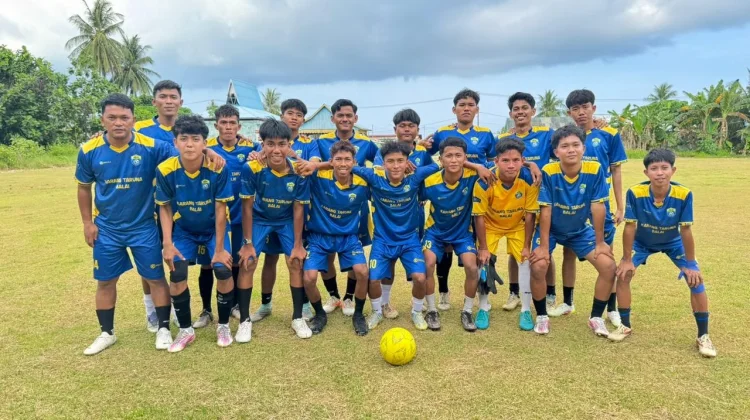 Tim Sepak Bola Dusun 1 Balai Masuk Semi Final Turnamen Hari Raya Idul Fitri