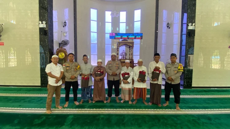 Bhabinkamtibmas  Jalin Silaturahmi dengan Tokoh Agama