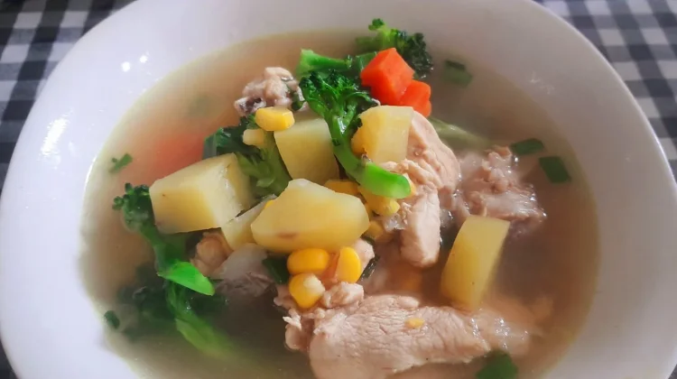 Sup Ayam Sayur Menu Sehat dan Nikmat di Rumah