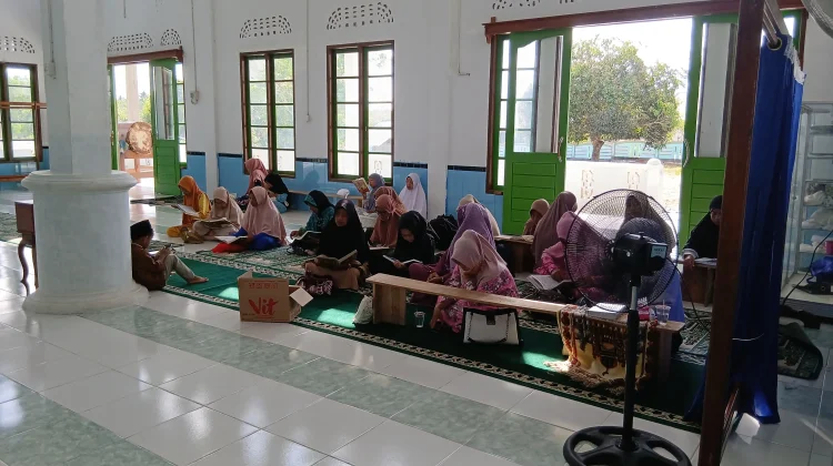Majelis Quran Tapau Berantas Buta Huruf