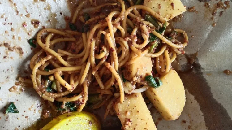 Pecal,Kuliner Tradisional yang tetap Digemari di tengah Modernisasi