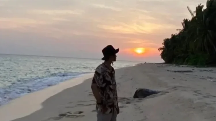 Keindahan Menikmati Matahari Terbit di Ujung Utara Natuna Indonesia