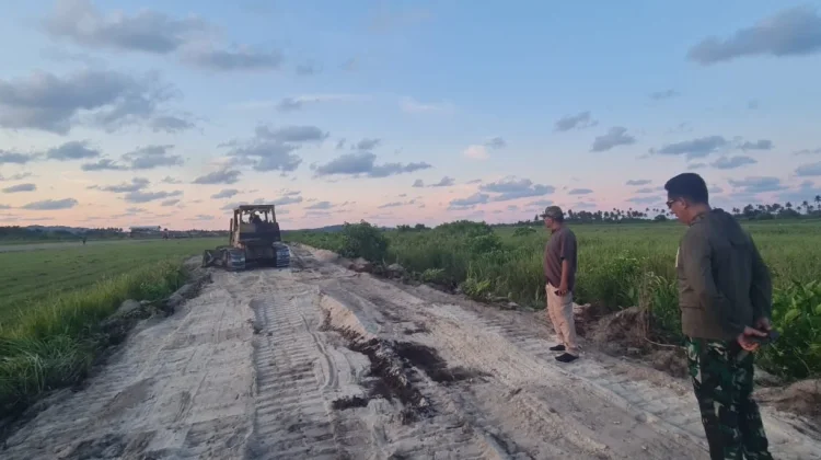 Lanud RSA Natuna  Benahi Drainase Runway Penerbangan