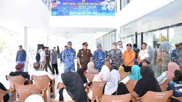 Pengobatan Gratis Pengabdian di Ujung Negeri, Lanud RSA Natuna Bantu Warga Serasan