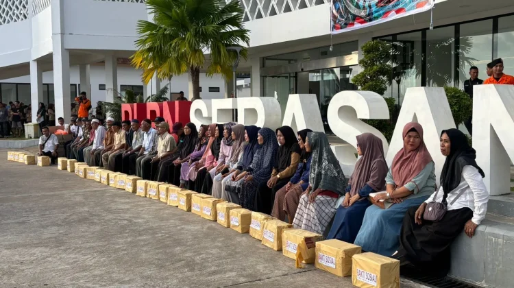 Kolaborasi Pengabdian di Ujung Negeri Hadir di Serasan dan Subi