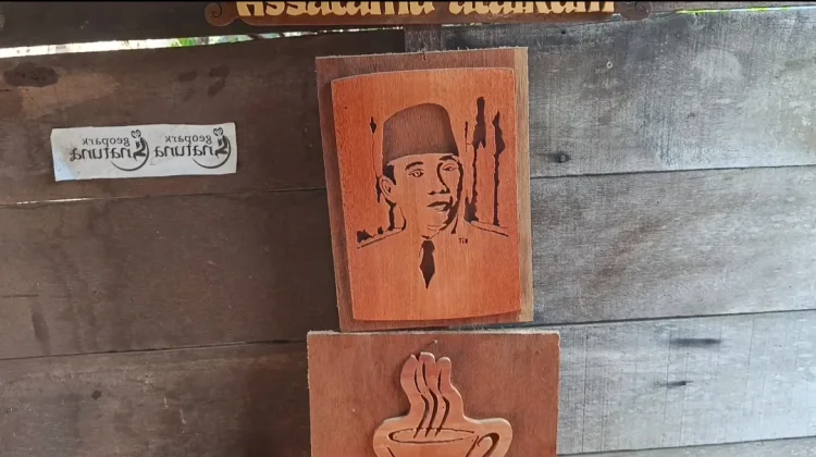 Souvenir Kayu Khas Natuna Jadi Media Kenalkan Daerah
