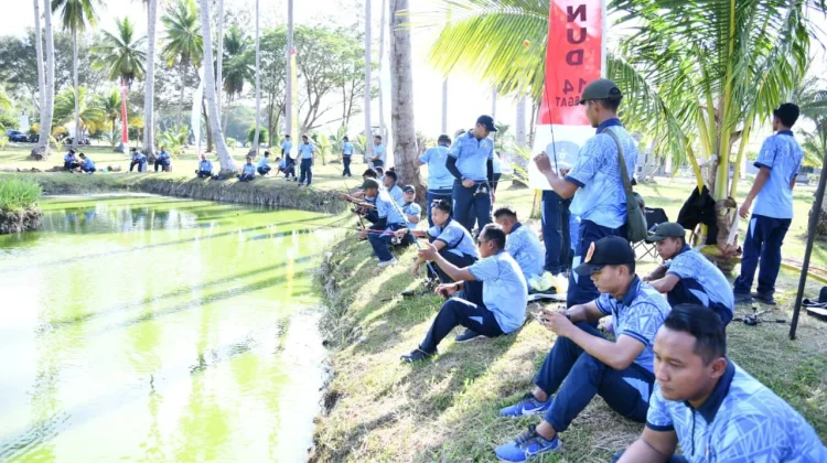 Lanud Raden Sadjad Natuna Semarakkan HUT ke-80 TNI AU dengan Lomba Mancing Mania