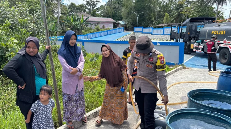 Polres Natuna Bantu Air Bersih untuk Warga Desa Binjai
