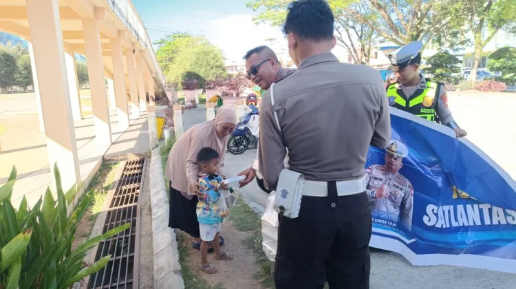 Jumat Berkah Polres Natuna Pererat Kepedulian Kepada Masyarakat