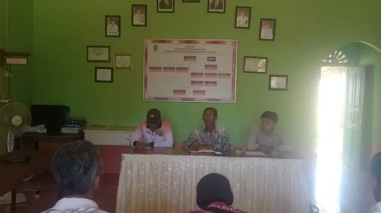 Warga Batubi Jaya Terima Bantuan Bedah Rumah