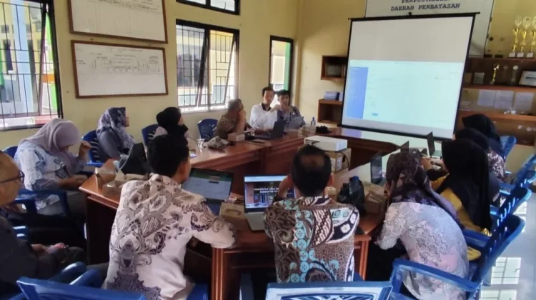 BPS Natuna Gelar Pembinaan Desa Cantik di Batu Gajah