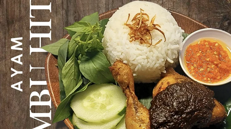 Pawon Jawana Sajikan Ayam Bumbu Hitam Khas Nusantara