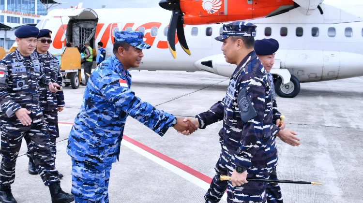 Bupati Natuna dan Forkopimda Sambut Kedatangan Pangkoarmada I