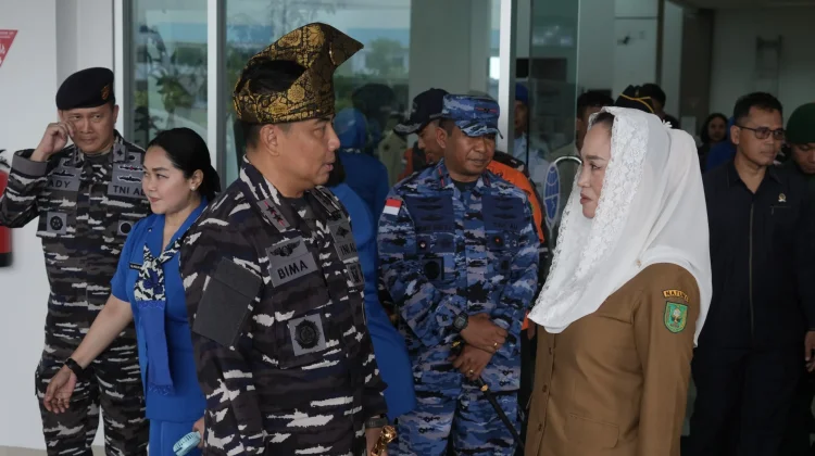 Pemkab Natuna Sambut Hangat Kunjungan Kerja Pangkoarmada I