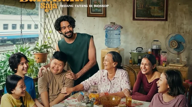 Kisah Haru dalam Film Semua Akan Baik-Baik Saja