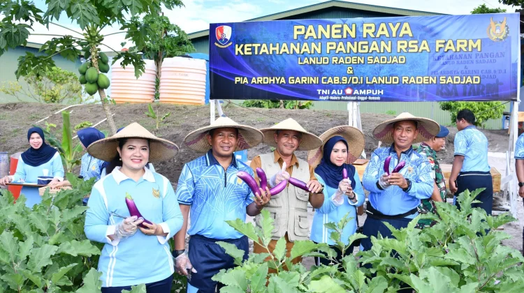 Panen Raya RSA Farm, Lanud Raden Sadjad Dorong Kemandirian Pangan