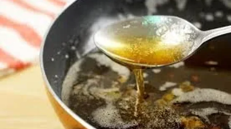 Kenali Ciri - ciri Minyak Goreng Kedaluwarsa