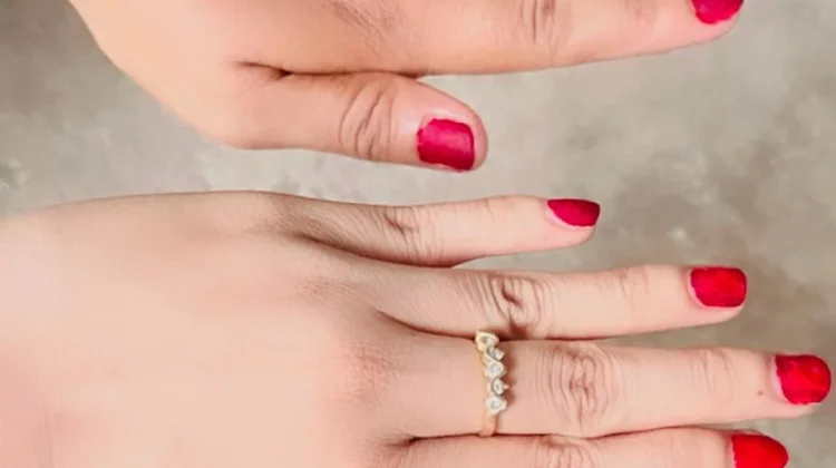 Tetap Aman Pakai Henna, Ini Tipsnya