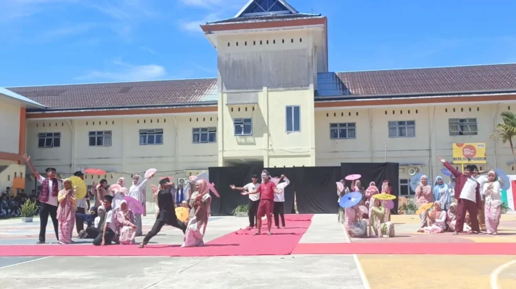 Siswa SMAN 1 Bunguran Timur Ikuti Ujian Praktik Seni Teater