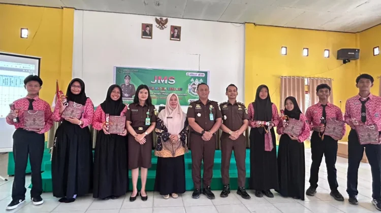 JMS Bekali Pelajar SMAN 1 Bunguran Timur Pemahaman Hukum