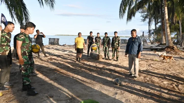 Personel Lanud RSA Natuna Manfaatkan Footgolf untuk Jaga Kebugaran