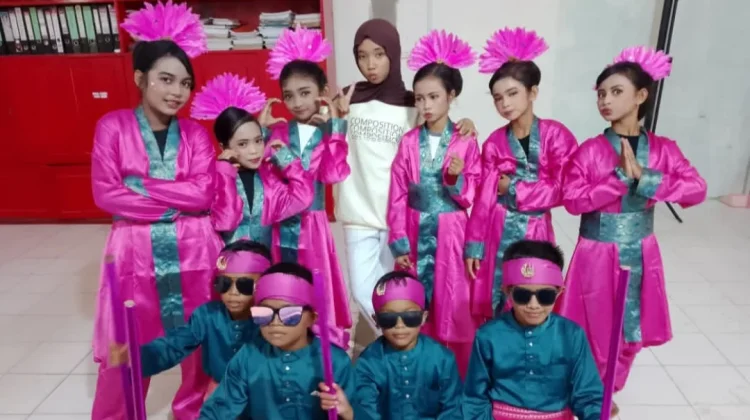 Joget Gadis Melayu Meriahkan Pelepasan Kelas VI SDN 005 Sepempang
