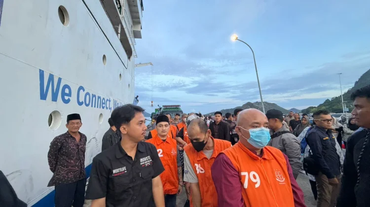 Kejari Natuna Kawal Eksekusi 15 Tahanan ke Lapas Tanjungpinang dan Batam