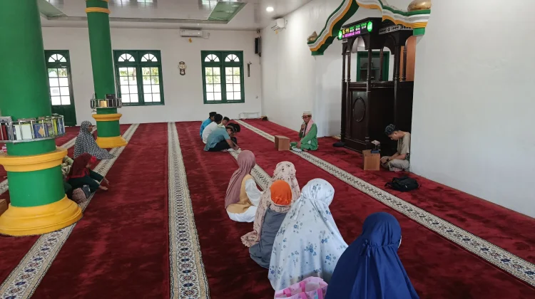Santunan Anak Yatim Masjid Maulana Berjalan Rutin