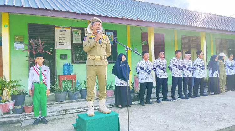Satpol PP Natuna Berikan Pembinaan Disiplin dan Ketertiban di Sekolah