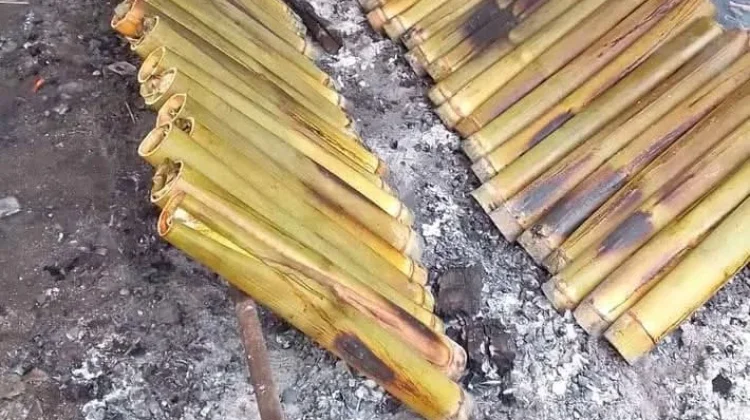Menjelang Idul Adha, pENJUALAN Lemang  Pulut Bapak Safi’i Meningkat Tajam