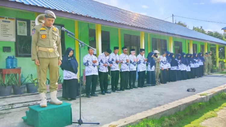 Satpol PP Natuna Perkuat Pembinaan Karakter Siswa