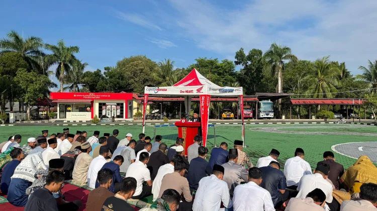 Polres Natuna dan Masyarakat Gelar Sholat Idul Adha 1447 H