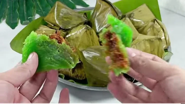 Kue Mendut Sinngkong Isi Kelapa Versi Fransiska Tien