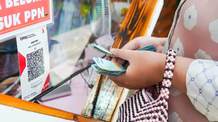 Kesalahan Finansial yang Sering Dilakukan saat Menerima Gaji Ke-13