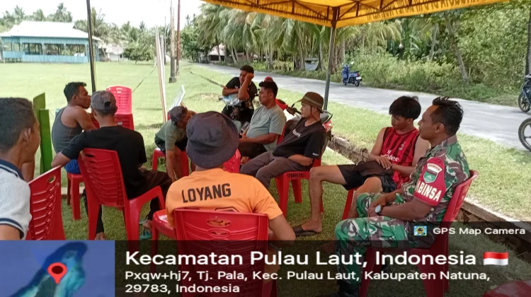 Babinsa Pererat Silaturahmi dengan Warga