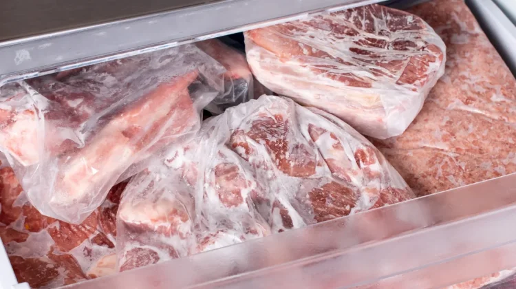 Tips Menyimpan Daging Kurban di Kulkas