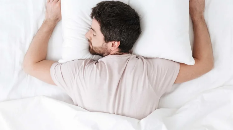 Anda Harus Segera Mengubah Kebiasaan Tidur Tengkurap