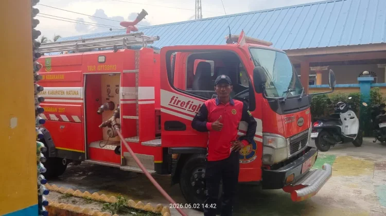Pelayanan Non Kebakaran Damkar Natuna Hadir di Sekolah