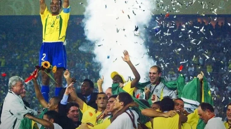 Jejak Piala Dunia 2002, “Sang Fenomena” Antar Brazil Rebut Mahkota Kelima