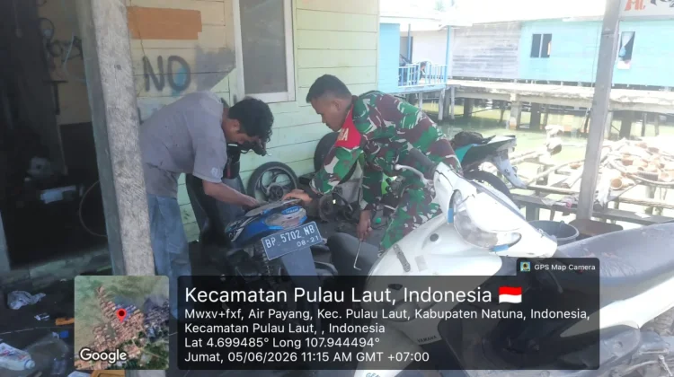 Babinsa Kadur Komsos dengan Pemilik Bengkel