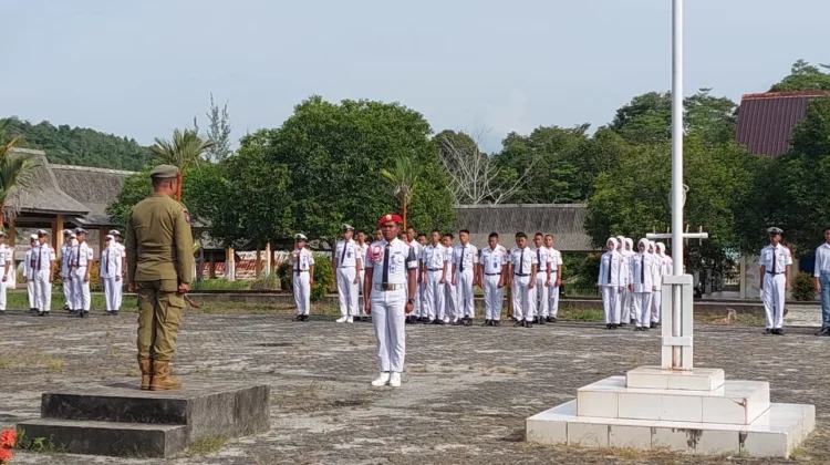 Satpol PP Sosialisasikan Tupoksi Kepada Pelajar SMKN 1 Bunguran Timur